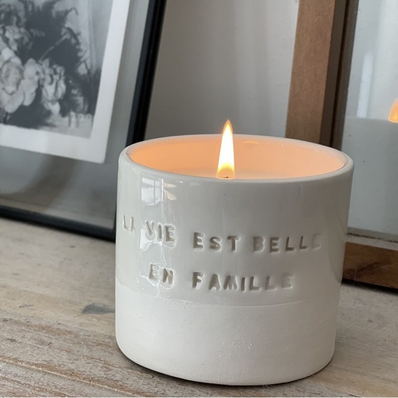 Bougie végétale parfumée "La vie est belle en famille"