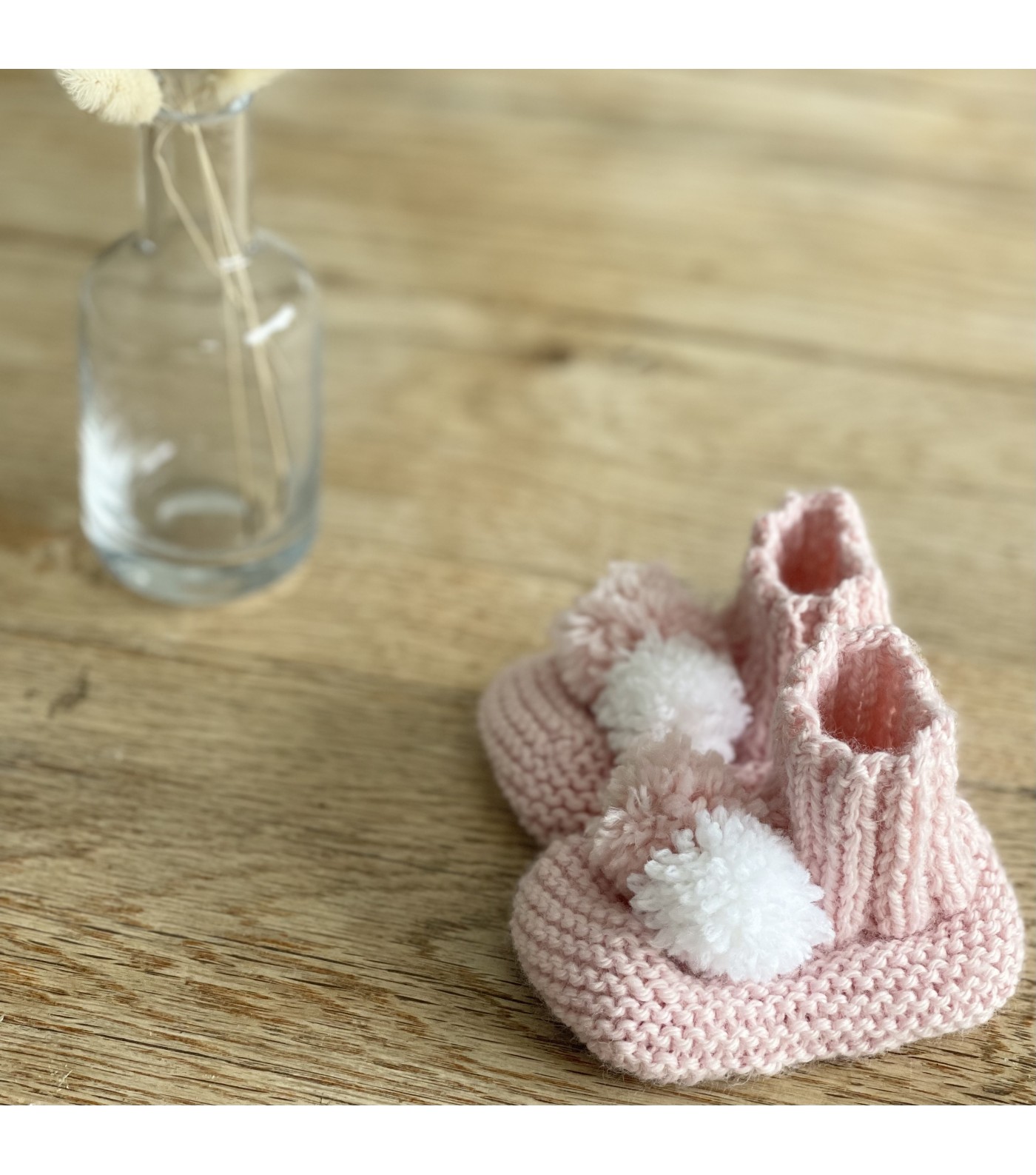 chaussons bébé laine rose,cadeau bebe naissance tricot.